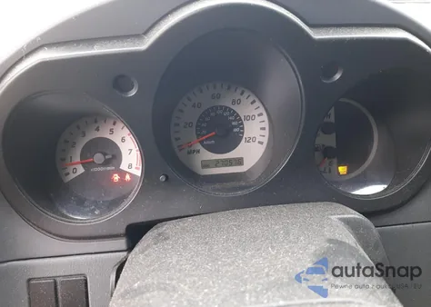 2004 Nissan Frontier Crew Cab Xe V6 z USA, uszkodzony, nr VIN 1N6ED27T04C469872